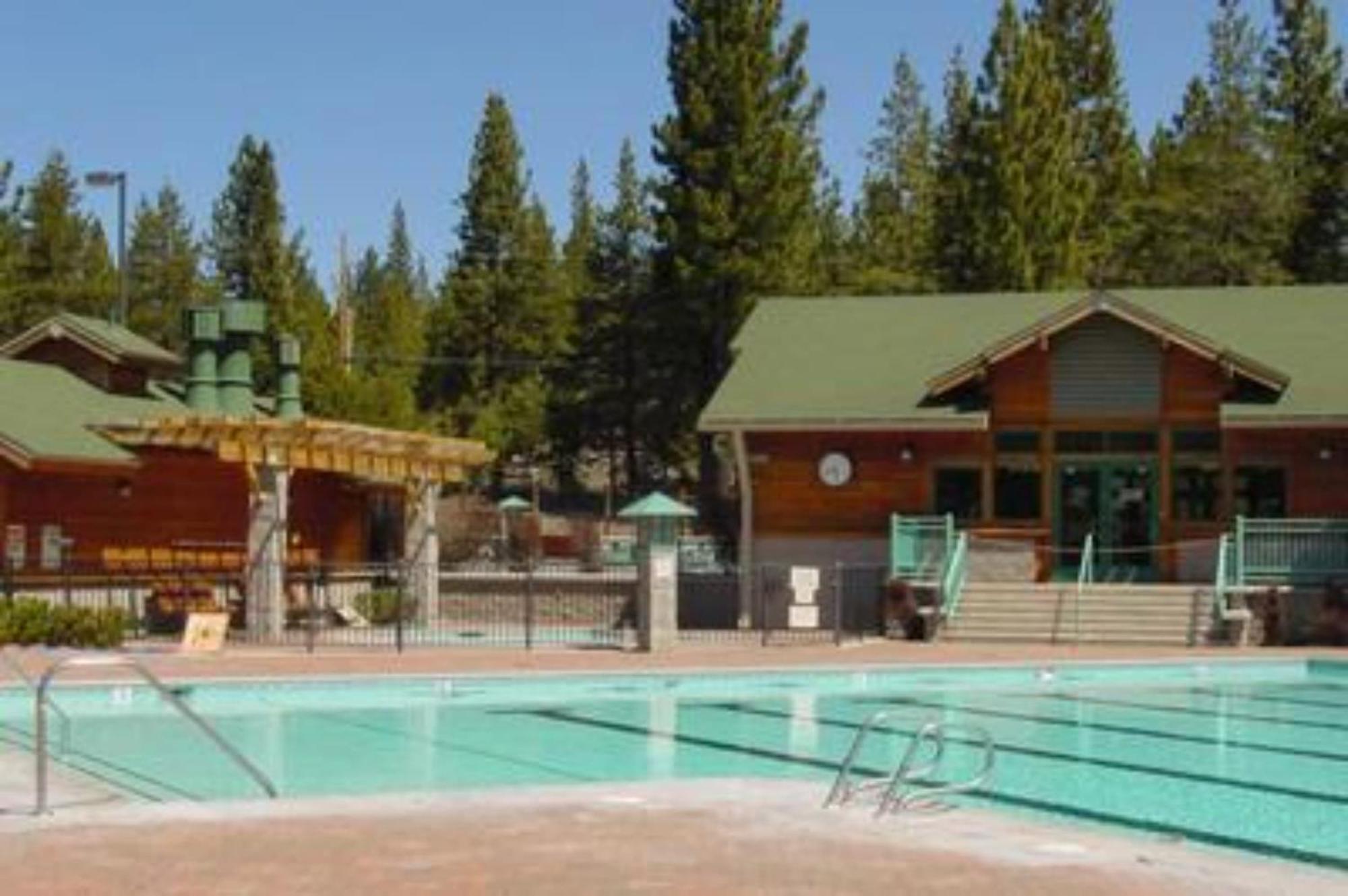 Moosetrack By Avantstay Cozy Cabin In The Of Tahoe Donner W Hot Tub Truckee Εξωτερικό φωτογραφία